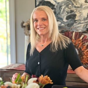 Meet your Posher, Teri